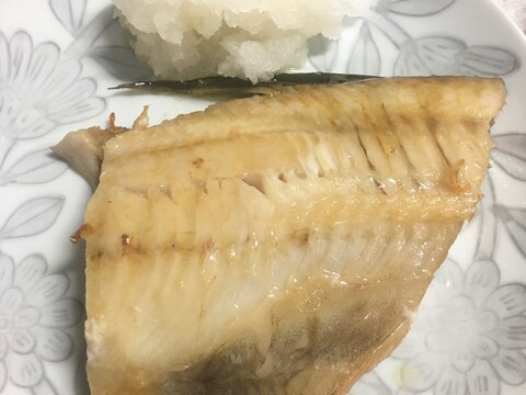 簡単！ほっけの塩焼き☆(魚焼きフライパン)